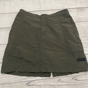 Columbia Womens Size 8 Skirt Lined Shorts.